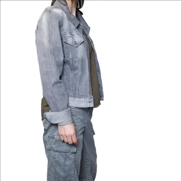 Women's Denim Jean Jacket Gray Distressed faded Cropped Collared LEVI STRAUSS - Picture 3 of 16
